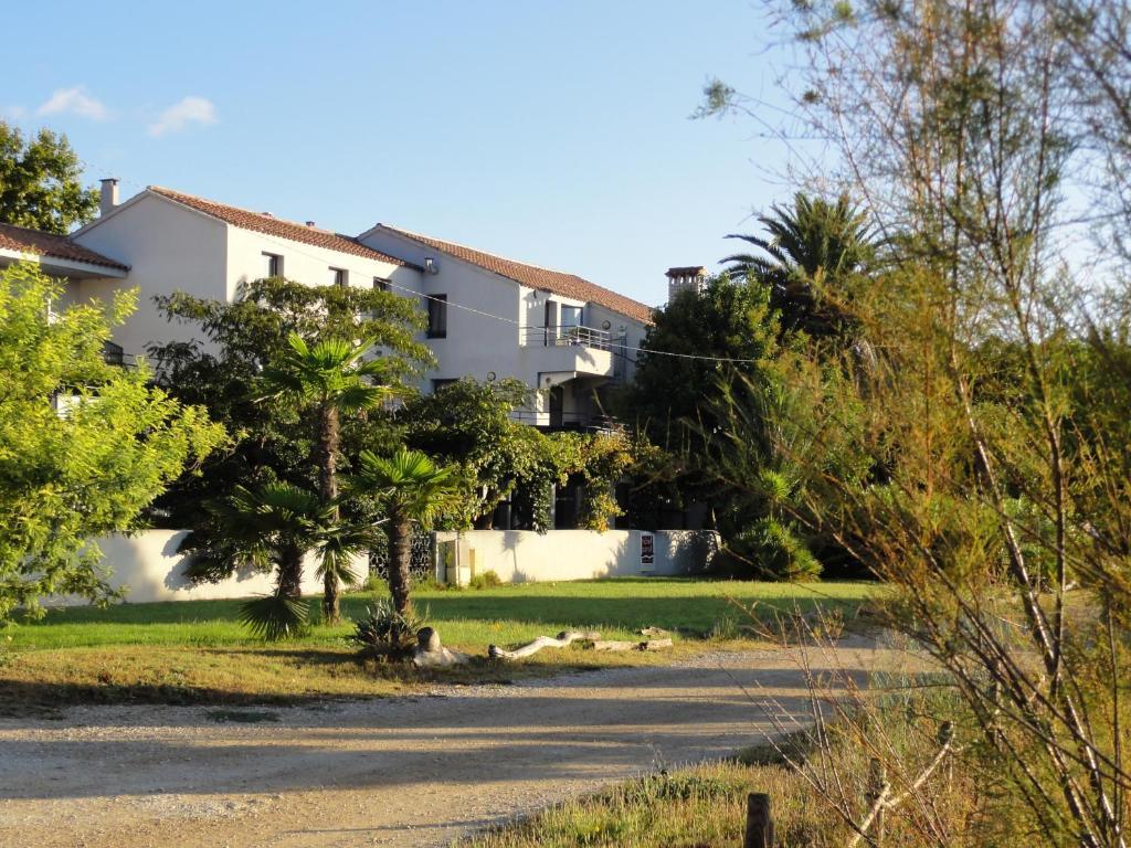 Canal Mortes 3* Aigues-Mortes