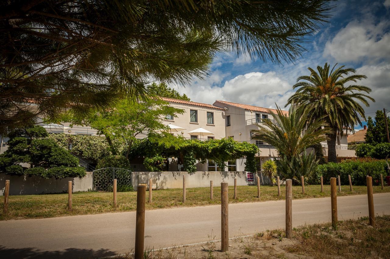 Canal Mortes Hotel Aigues-Mortes